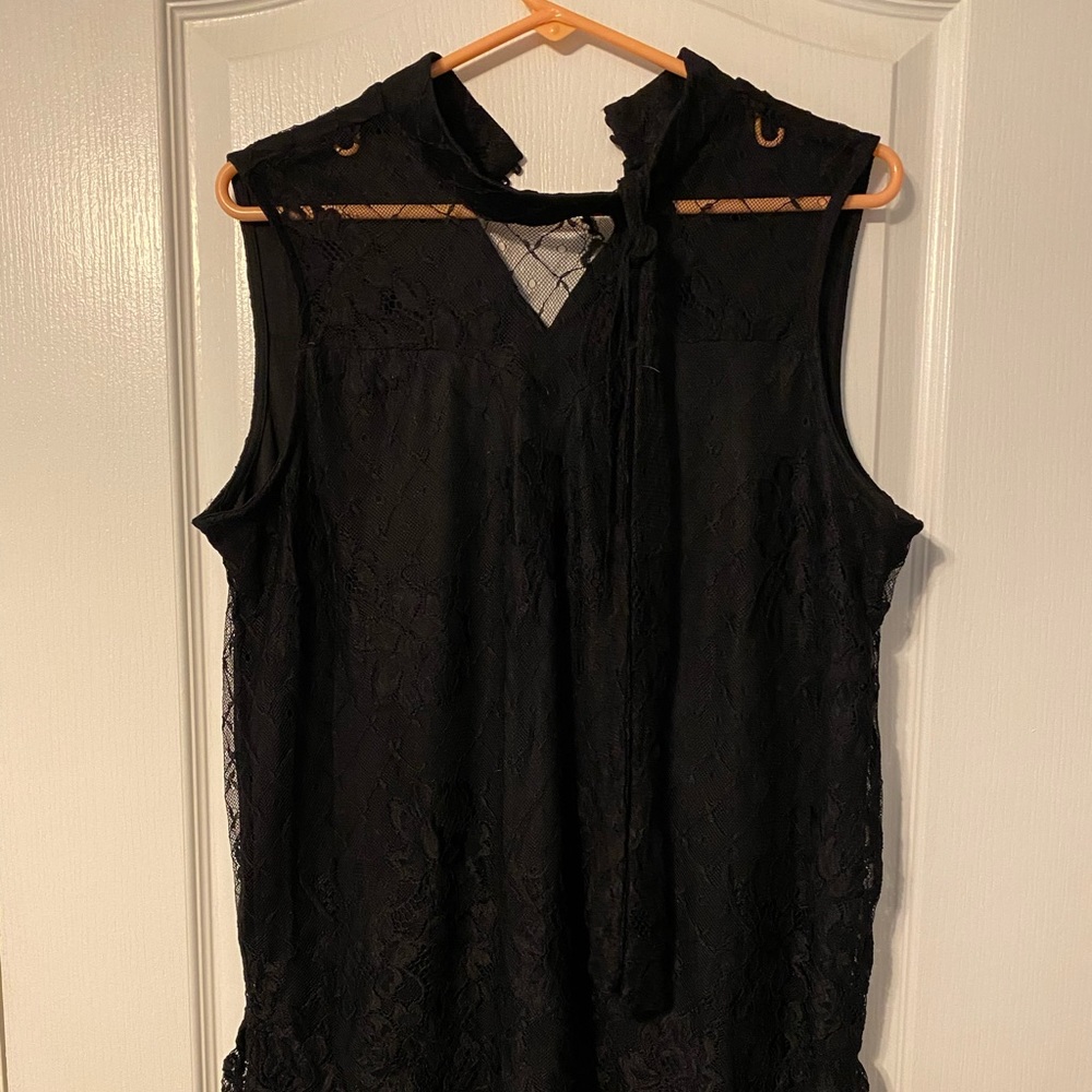 black lace tank top